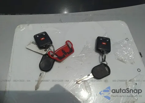 2005 Ford F-150 Xlt z USA, uszkodzony, nr VIN 1FTRW12W95KD32673